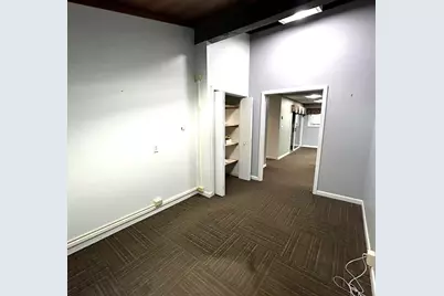 670 Pleasant St, Brockton, MA 02301 - Photo 9