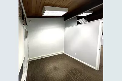 670 Pleasant St, Brockton, MA 02301 - Photo 11