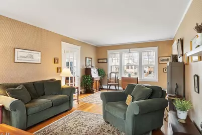 17 Carisbrooke St, Andover, MA 01810 - Photo 7