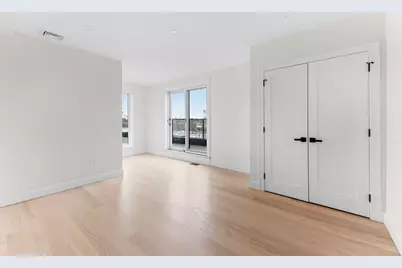 595 Broadway #301, Somerville, MA 02145 - Photo 13