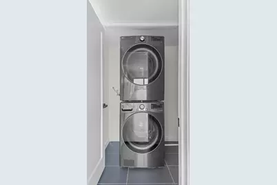 595 Broadway #301, Somerville, MA 02145 - Photo 7