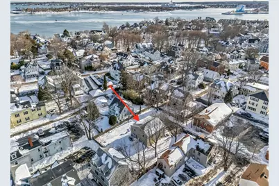 24 Franklin Pl, Beverly, MA 01915 - Photo 9