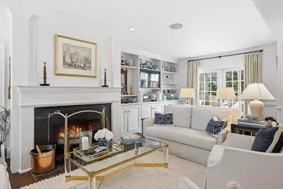 16 Pickwick Road, Marblehead, MA 01945 - Photo 5