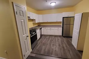 361 Hildreth St, Lowell, MA 01850 - Photo 3