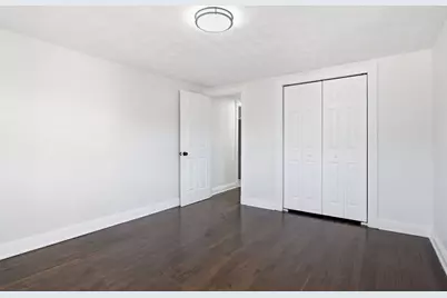 34 Elsie St, Springfield, MA 01109 - Photo 17