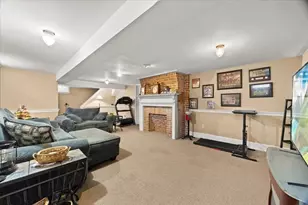 115 Davenport St, Taunton, MA 02780 - Photo 33