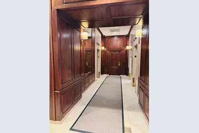 2 Hawthorne Pl. #4J, Boston, MA 02114 - Photo 3