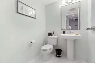 25 Channel Center St, Boston, MA 02210 - Photo 17