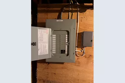 21 Merwin St, Springfield, MA 01107 - Photo 33