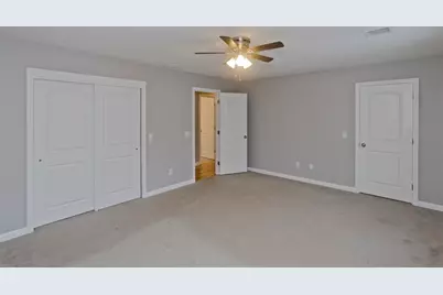 239 Gresham St, Springfield, MA 01119 - Photo 33