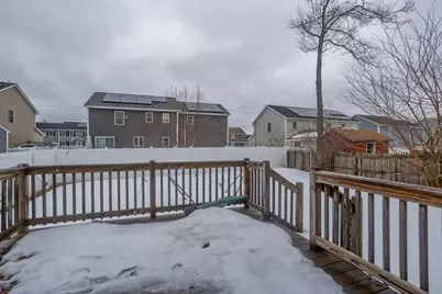 239 Gresham St, Springfield, MA 01119 - Photo 39