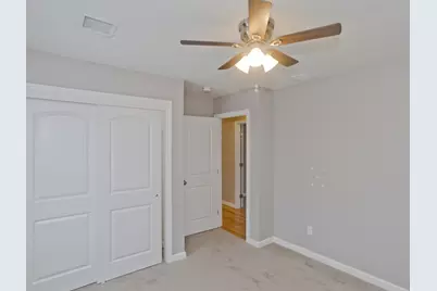 239 Gresham St, Springfield, MA 01119 - Photo 37