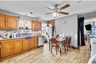 11 Birch St, Lynn, MA 01902 - Photo 15