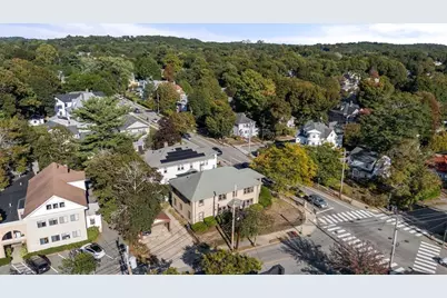 1629 Centre St, Newton, MA 02461 - Photo 13