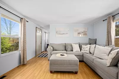 21 Ash Ln, Wales, MA 01081 - Photo 5