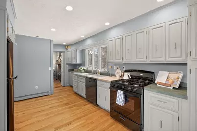 102 Nashawena St, Falmouth, MA 02540 - Photo 21