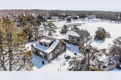 102 Nashawena St, Falmouth, MA 02540 - Photo 3