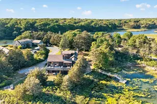 102 Nashawena St, Falmouth, MA 02540 - Photo 5