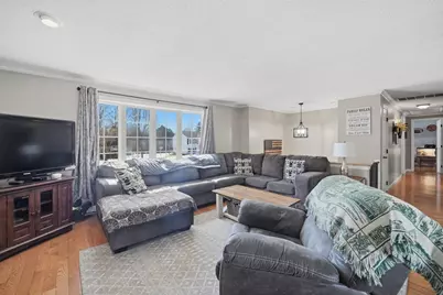 138 Elmar Dr, Agawam, MA 01030 - Photo 7