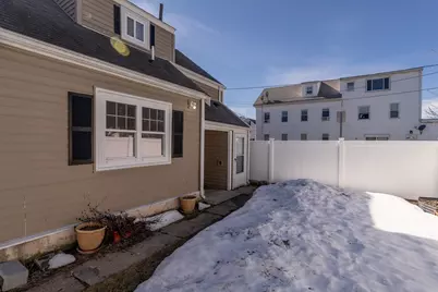 68 Beaver St, Salem, MA 01970 - Photo 23
