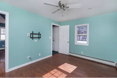 68 Beaver St, Salem, MA 01970 - Photo 9