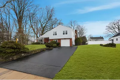 14 Emmons St, Milford, MA 01757 - Photo 3