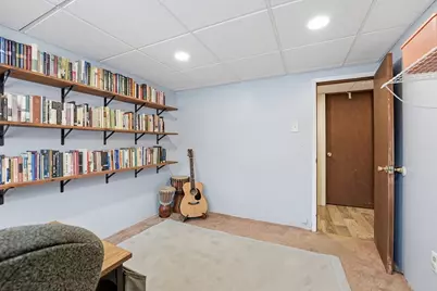 23 Brenan St, Holyoke, MA 01040 - Photo 35