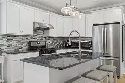 81 Chestnut St #81, Andover, MA 01810 - Photo 15