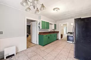 12 Southwick St, Middleborough, MA 02346 - Photo 5