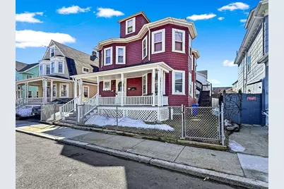 19 Moore St, Winthrop, MA 02152 - Photo 1