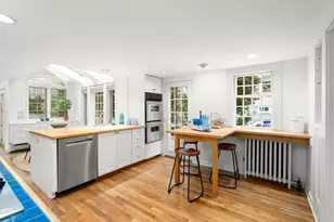 401 Clinton Rd, Brookline, MA 02445 - Photo 7