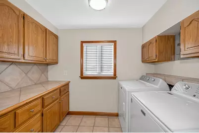 43 Granville Ave, Malden, MA 02148 - Photo 5