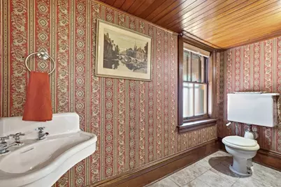 270 Maple St, Springfield, MA 01105 - Photo 17