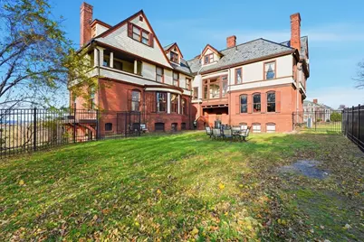 270 Maple St, Springfield, MA 01105 - Photo 39