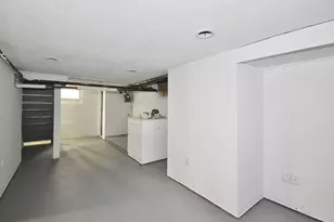 34 Castle St, Springfield, MA 01118 - Photo 33