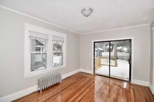 34 Castle St, Springfield, MA 01118 - Photo 11