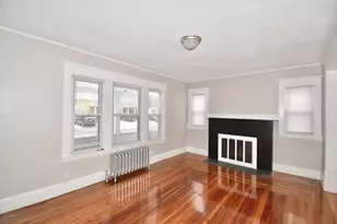 34 Castle St, Springfield, MA 01118 - Photo 7