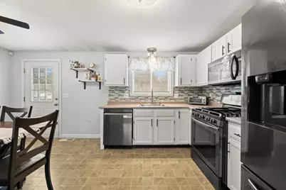 143 Morrison Rd, Taunton, MA 02718 - Photo 7