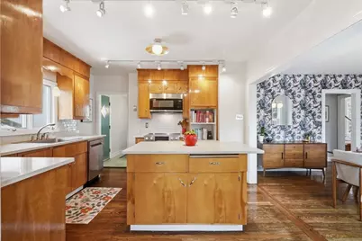 17 Vogel St, Boston, MA 02132 - Photo 9