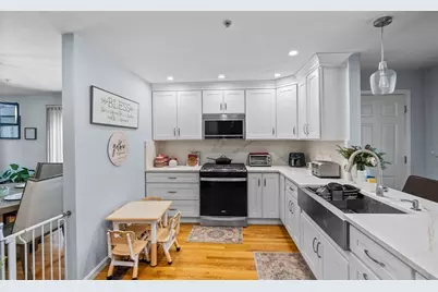 107 Meadow Ln #107, Randolph, MA 02368 - Photo 5