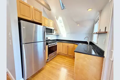 37 Fenton St #3, Boston, MA 02122 - Photo 5