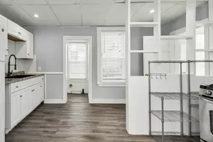 18 Pentucket St, Haverhill, MA 01830 - Photo 11