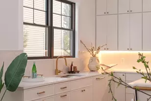 712 Watertown St, Newton, MA 02460 - Photo 11