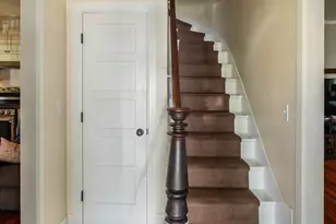 51A Phillips Pl, Northampton, MA 01060 - Photo 11