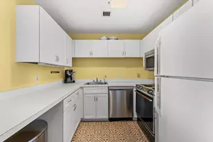 51 Pettee St, Newton, MA 02464 - Photo 5