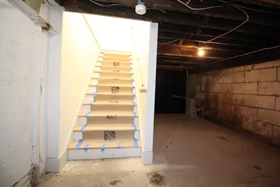 1737A Centre St, Boston, MA 02132 - Photo 15