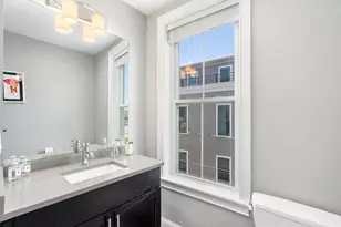 71 Willow Ct, Boston, MA 02125 - Photo 11