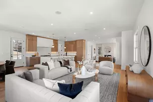 23 Harvard Cir, Needham, MA 02494 - Photo 3