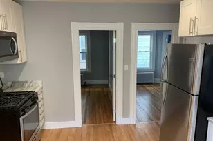 323 Lowell St, Somerville, MA 02145 - Photo 5