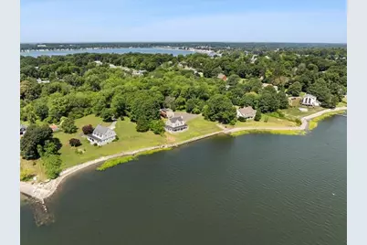 1366 Gardners Neck Rd, Swansea, MA 02777 - Photo 31